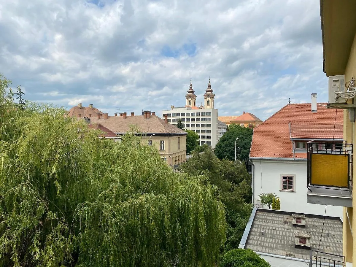 Apartment Res Apartman Eger